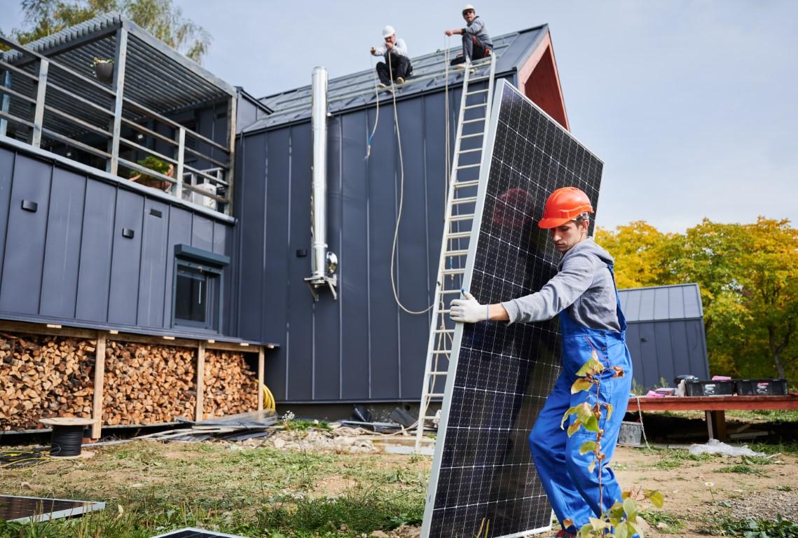 "Total newb here" - a post from r/diysolar